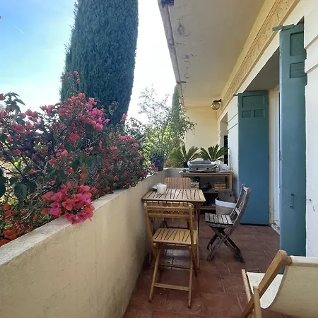 Apartment De La